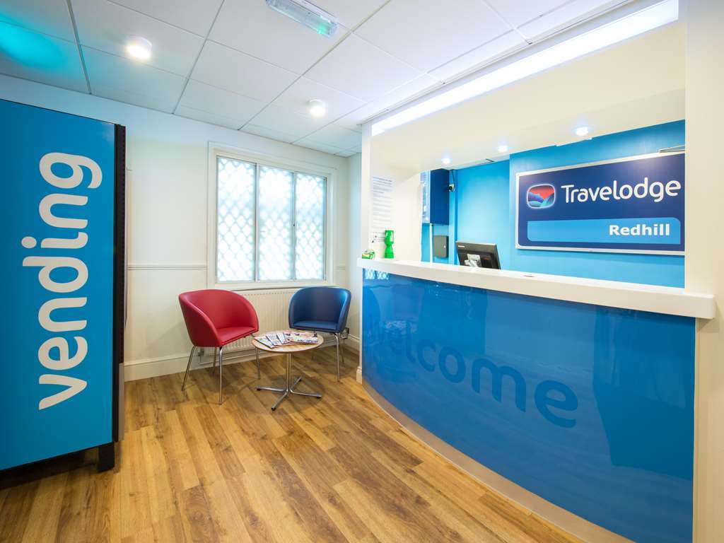 Travelodge Redhill Redhill  Interior photo