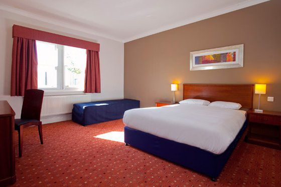 Travelodge Redhill Redhill  Room photo